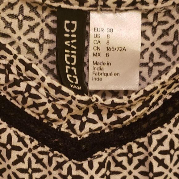 Black and White Patterned Divided Romper - Picture 4 of 6